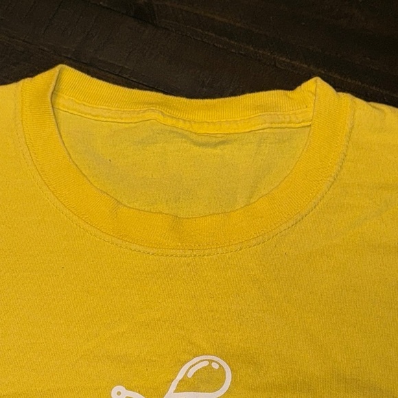 Yellow Graphic Tee - Bee An Example - Picture 4 of 6